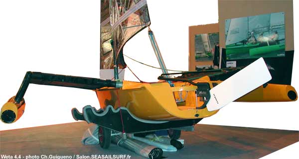 Weta trimaran jaune salon 2007